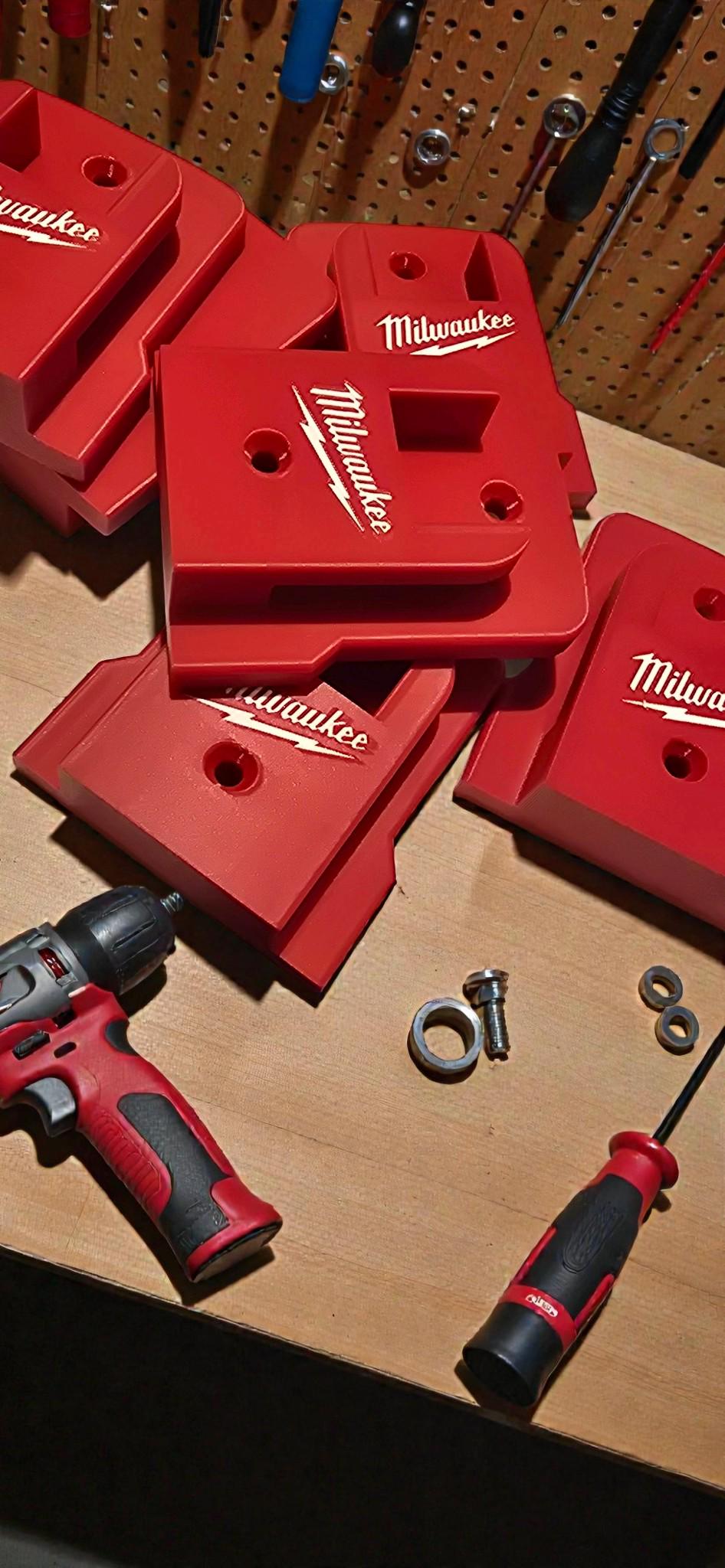 M18 Battery Mounts 4-Pack