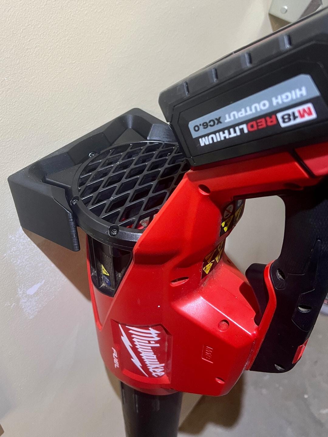 M18 Blower Wall Mount
