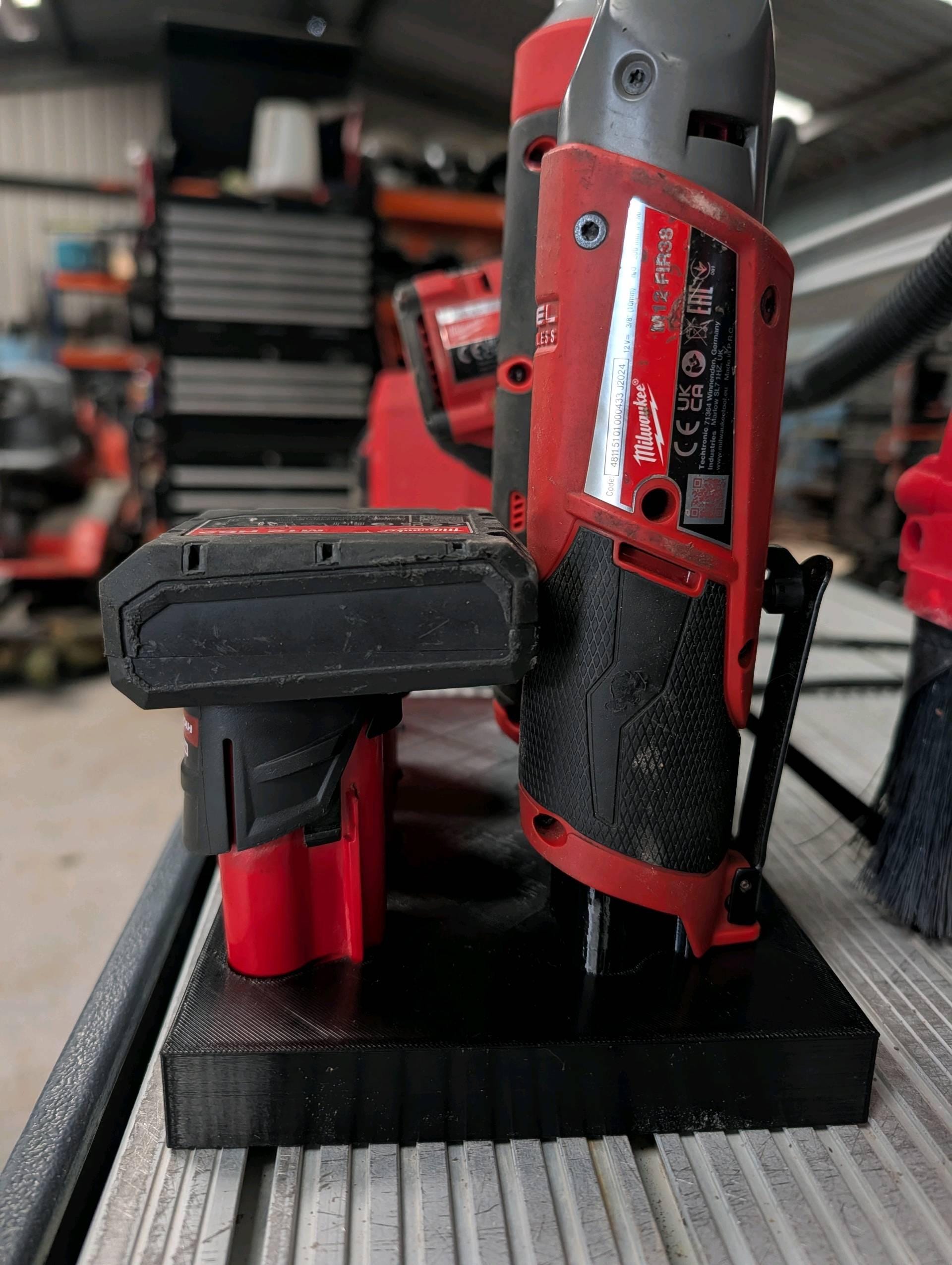 M12 3 Battery & Driver Mount