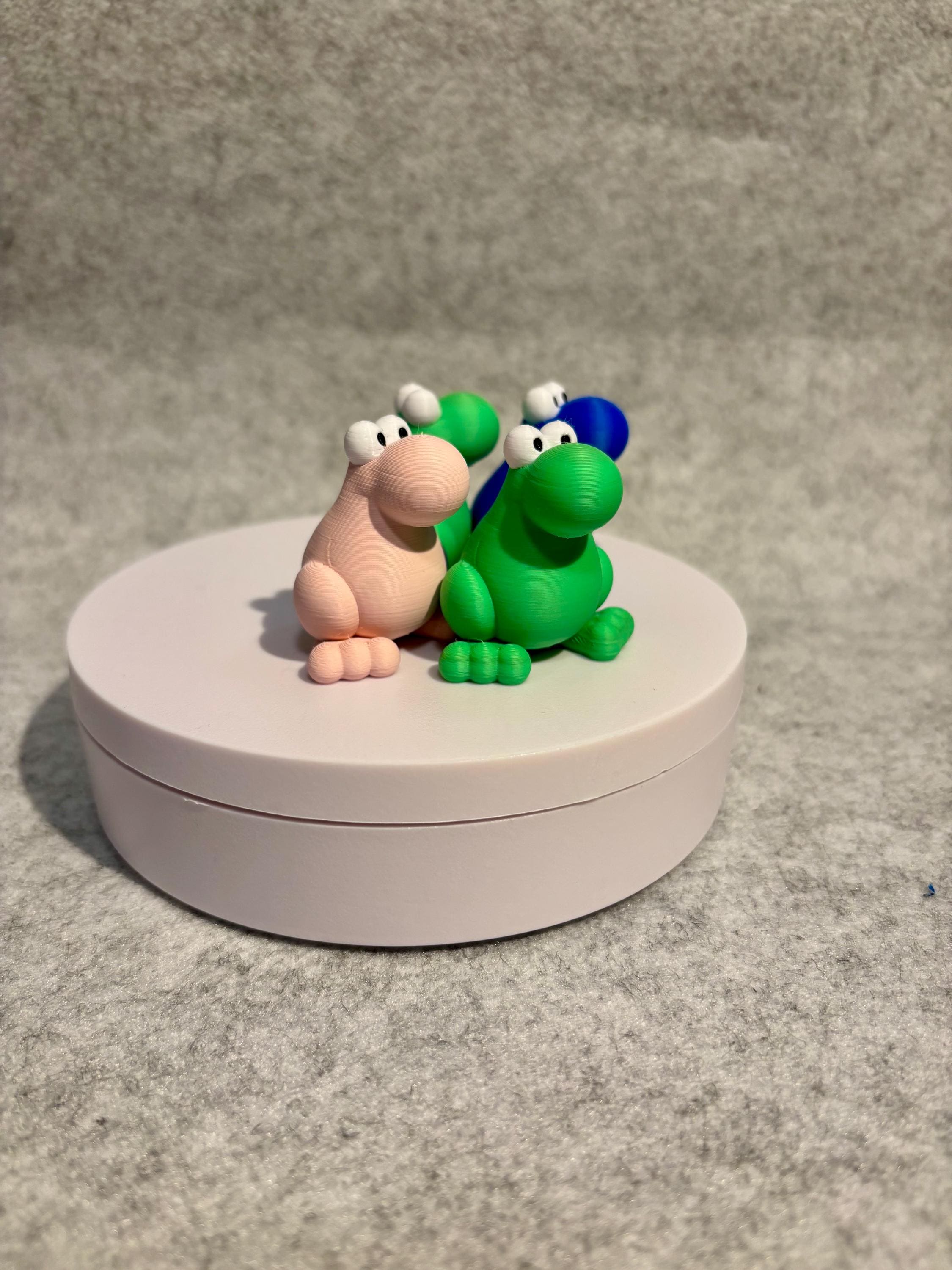 Nerds Frog Figurine 2-pack
