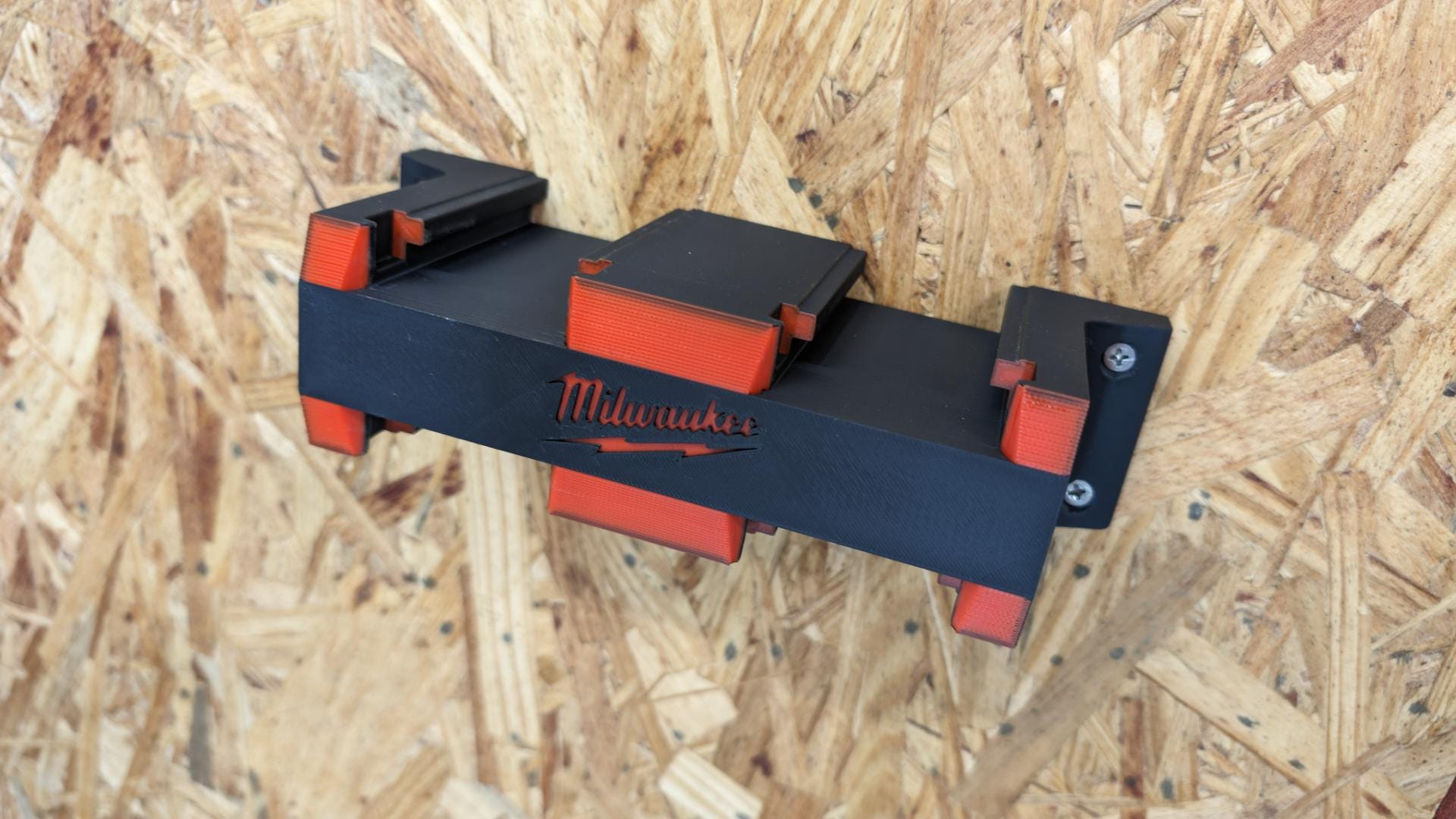 M18 Battery 4× PACKOUT Wall Mount